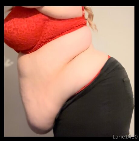 Larie141000 naked star galleries