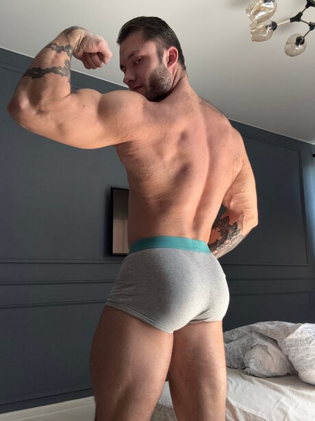 Romario Horn free pornstar photos