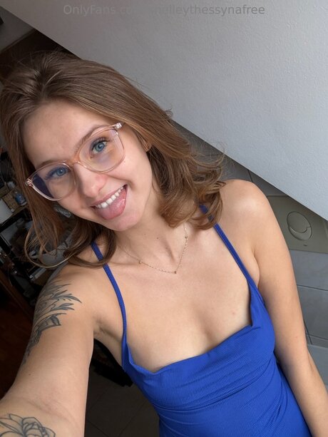 Shelleythessynafree star hot pic