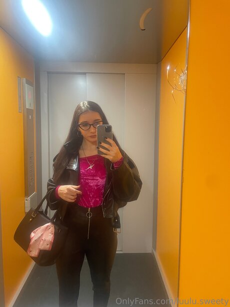 Luulu Sweety beautiful star picture