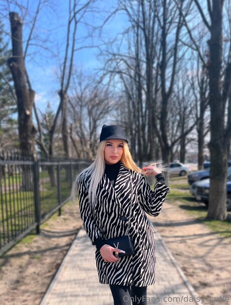 Daisy Cutie pornstar pretty images