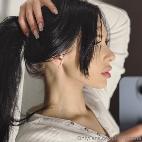 busty ebony onlyfans naked image