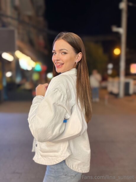 Lina Sunset porn actress img