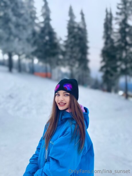 Lina Sunset pornstar erotic archive