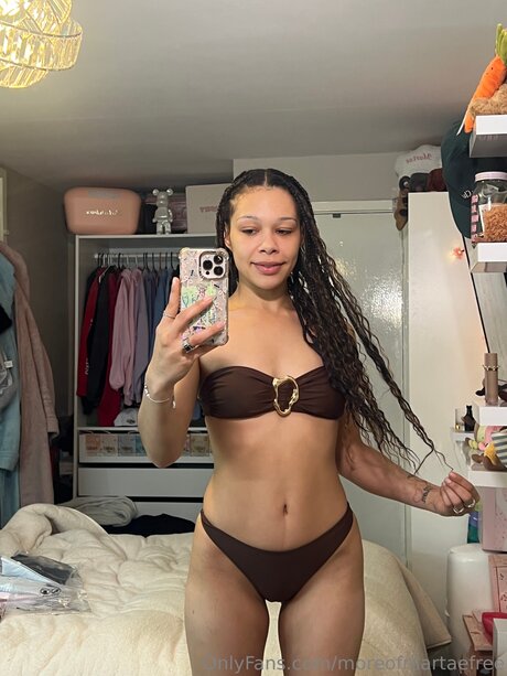 Moreofmartaefree art pornstar image