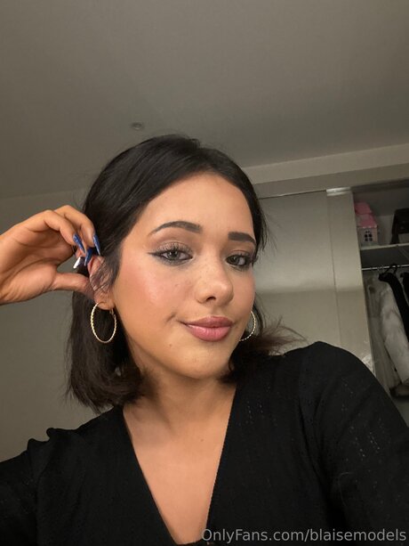 Blaisemodels pretty star pic