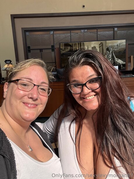 Sexylexymorgan87 erotic model photo