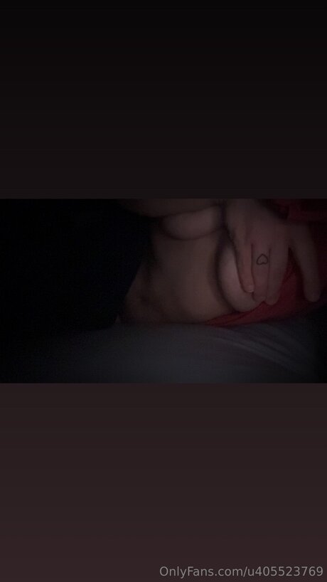 U405523769 star pretty photo