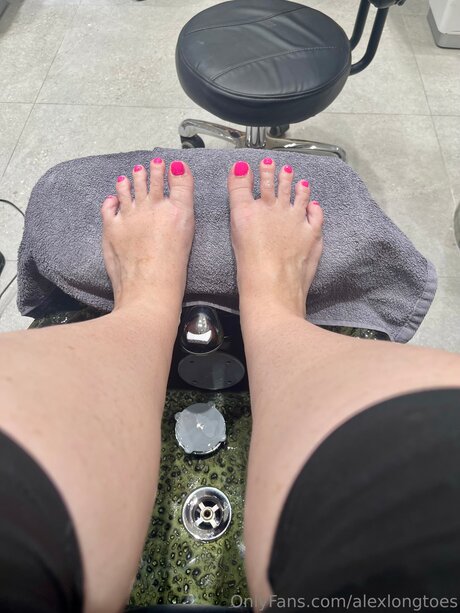 Alexlongtoes nudes actress galleries