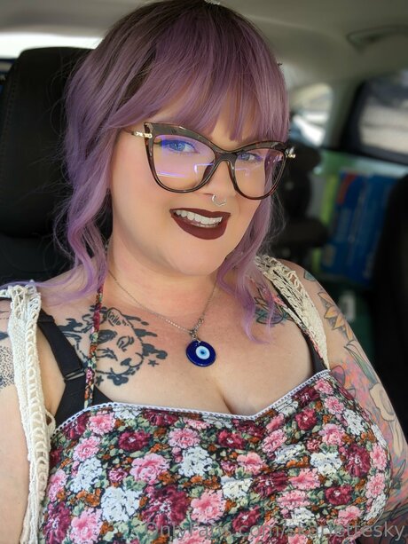 Skarlettesky star beautiful gallery