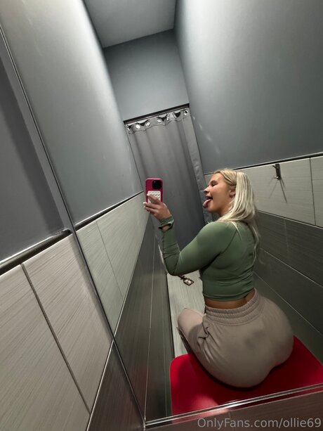 Ollie69 model porn photos