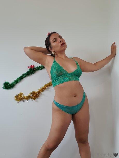 Playfullittlegirl hd model pic