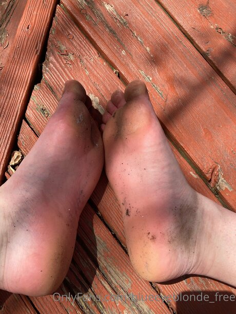 Blueeyeblonde Free model adult picture