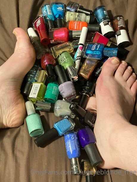 Blueeyeblonde Free model sexy picture