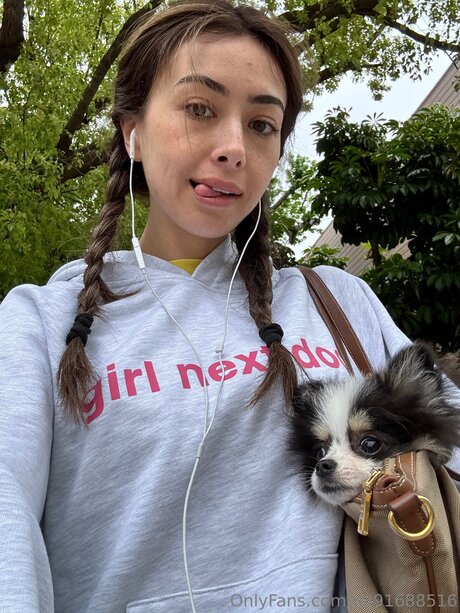 Chloekim sexy pornstar pic