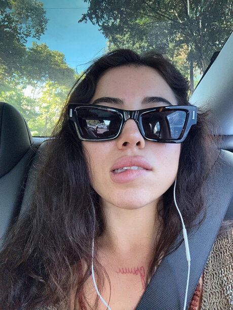 Kaira Xaen hd actress gallery