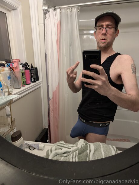 Bigcanadadadvip nude pornstar pic