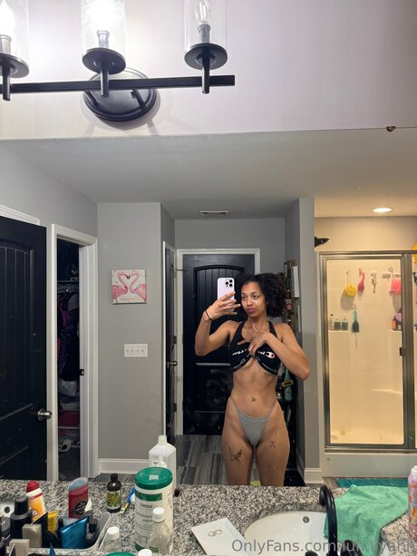 Luh Liyahh star porn pictures