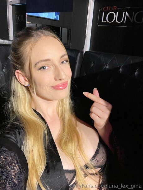 Luna Lex Gina star naked image