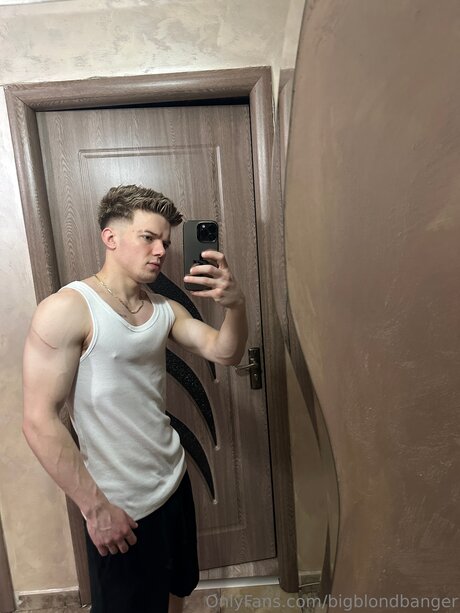 Bigblondbanger star xxx pics