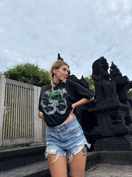 Sophiemurr art pornstar pictures