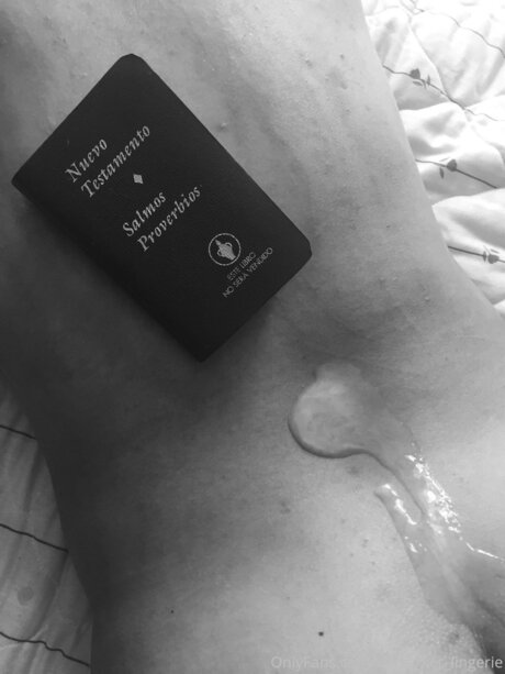 spy onlyfans erotic photo