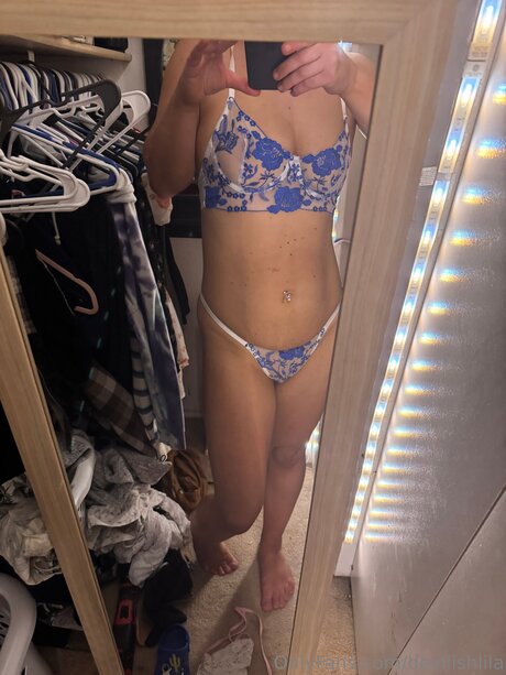 Devilishlila erotic pornstar pic