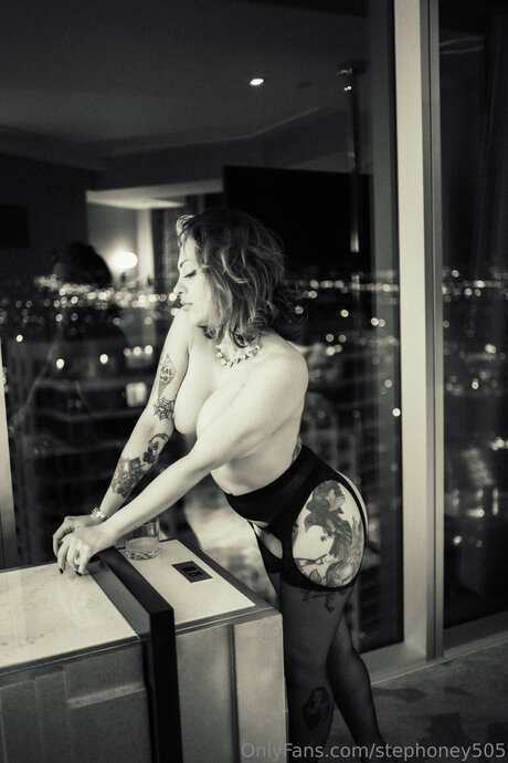 Stephoney505 free model archive