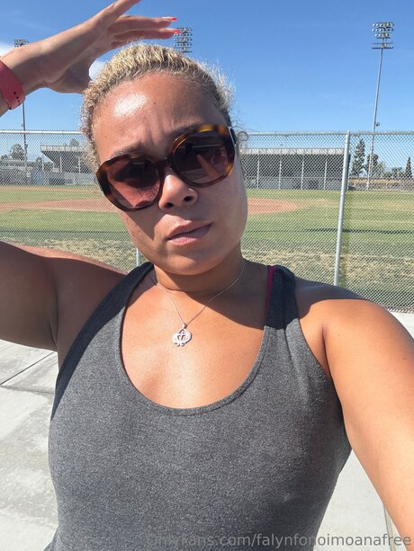 Falynfonoimoanafree pornstar xxx pic