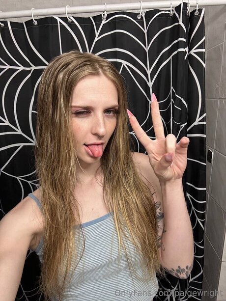 Paigewright exclusive actress pictures