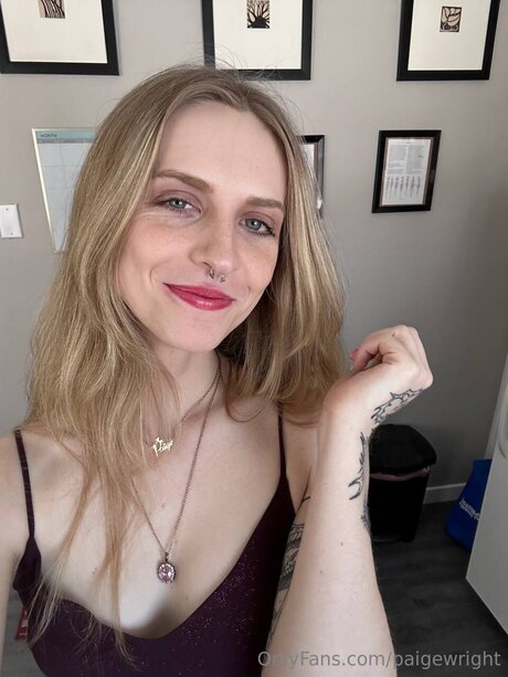 Paigewright hot actress photos