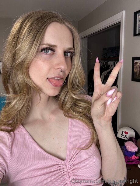 Paigewright star nudes pics