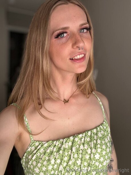 Paigewright exclusive star archive