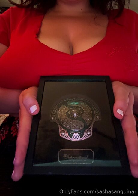 Sashasanguinar model porn images