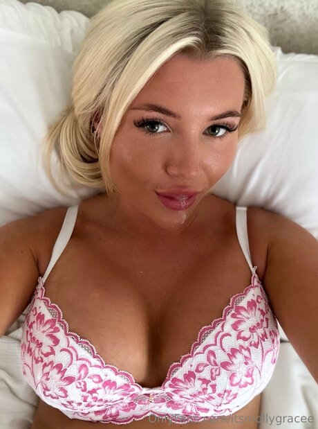 Itsmollygracee star beautiful img