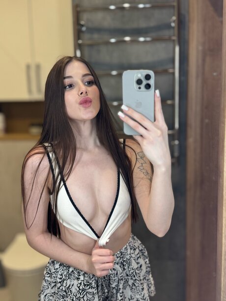 Lillie Miler top model photos