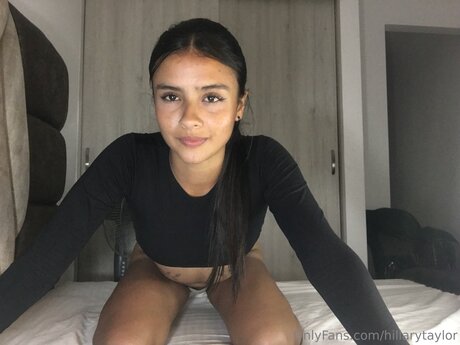 Hillarytaylor high quality pornstar pic