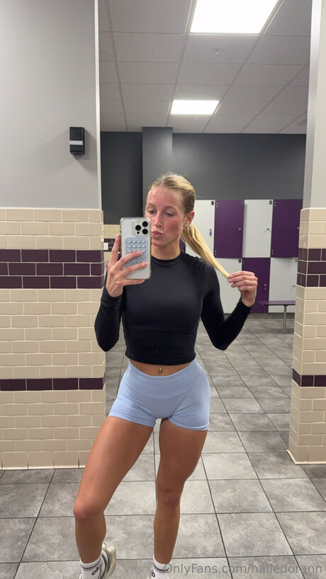 Halledorann perfect star photo