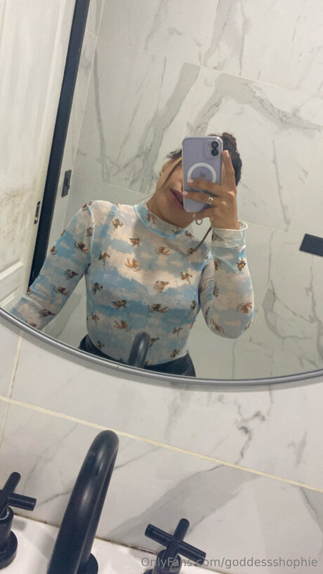 Goddessshophie Profile pic