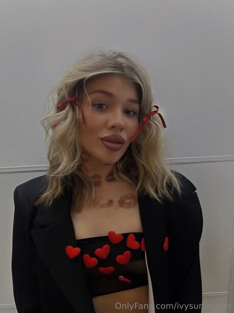 Ivysummmer model sexy picture