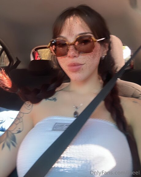 Lulaluvip best model image