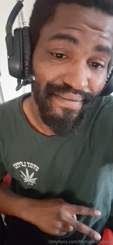 Thehomiestoney pornographic model picture