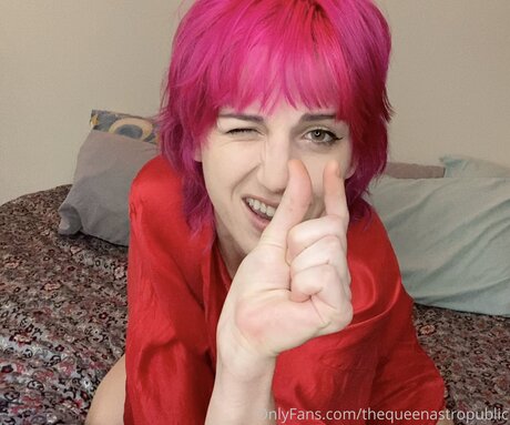 Thequeenastropublic pornstar high quality photos