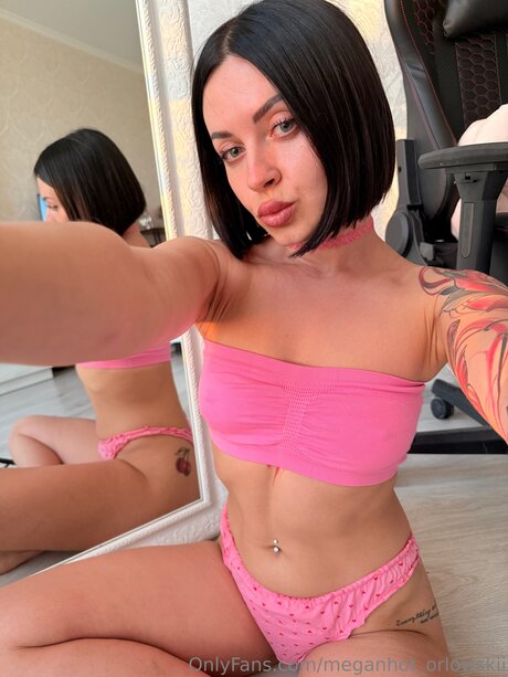 Meganhot Orlowskii model beautiful gallery