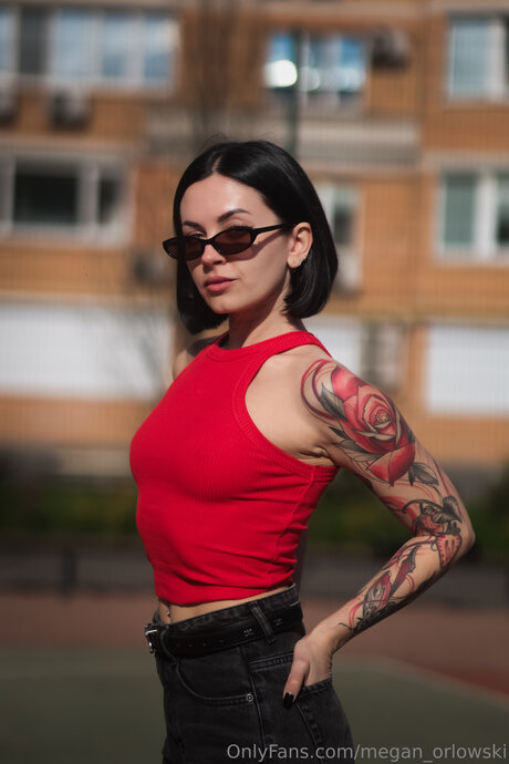 Meganhot Orlowskii star pic