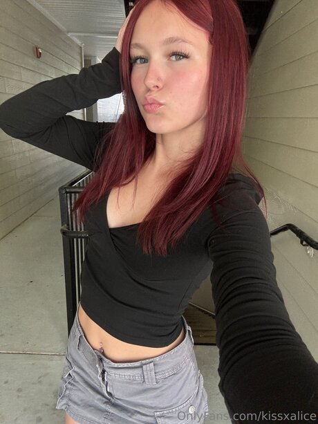 Kissxalice model hot pic