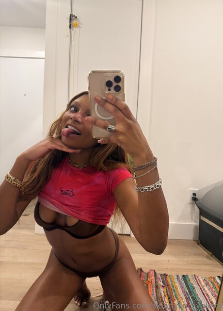 Skinnycurvyalexa model free archive