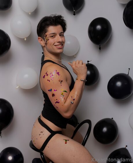 Ashtonadamsx erotic actress pictures