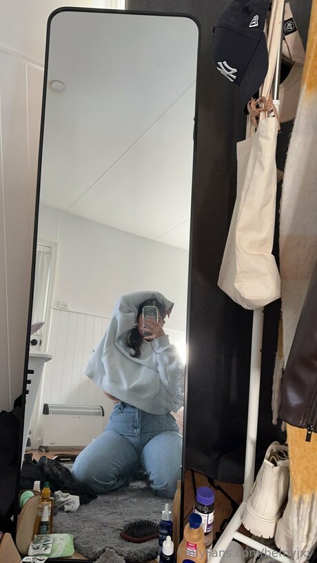 Bemyjxy model free img