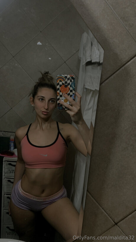 Maldita32 model exclusive img